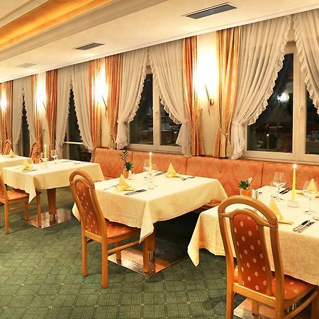 Hotel Maria Theresia Silandro Εξωτερικό φωτογραφία