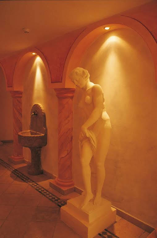 Hotel Maria Theresia Silandro Εξωτερικό φωτογραφία
