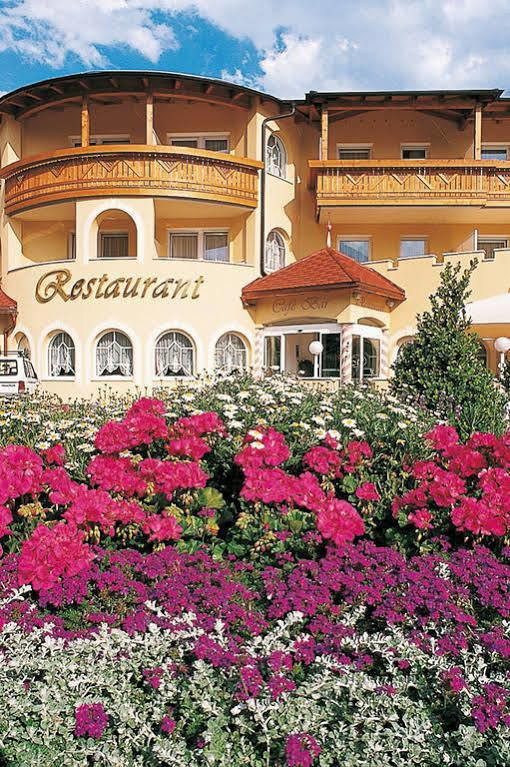Hotel Maria Theresia Silandro Εξωτερικό φωτογραφία
